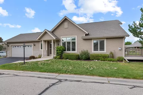w240n2337 Range Line #B, Pewaukee, WI 53072