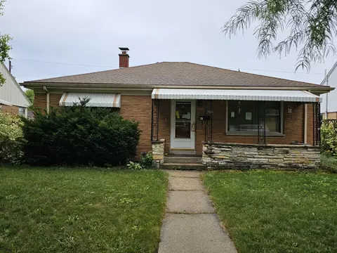 2570 S 66th, Milwaukee, WI 53219