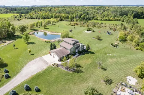 7909 Riverside, Farmington, WI 53021