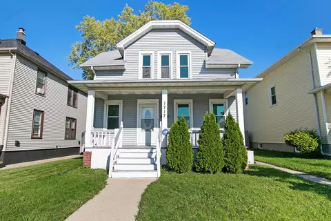 1717 Grange, Racine, WI 53405