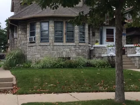 3411 S 11th #3411A, Milwaukee, WI 53215