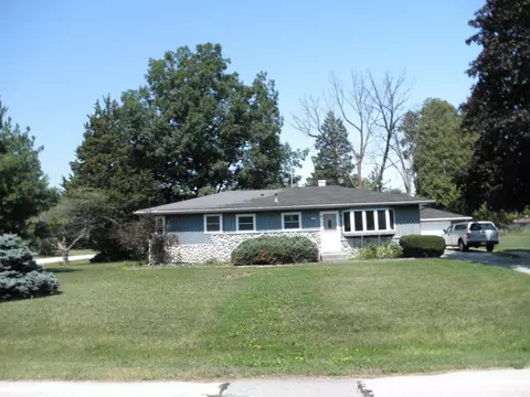 4308 E Studio, Oak Creek, WI 53154