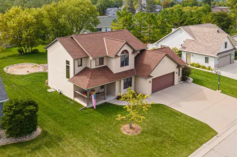 208 Kettle Rdg, Glenbeulah, WI 53023