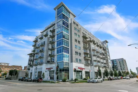 601 E Ogden #602, Milwaukee, WI 53202