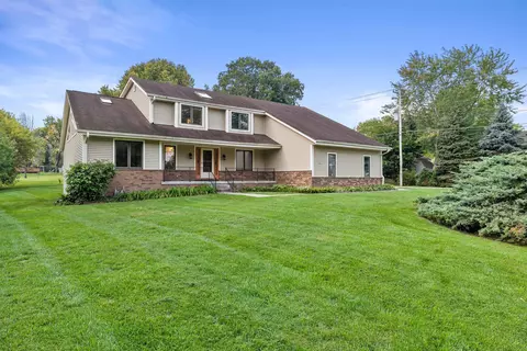 n77w15177 Crossway, Menomonee Falls, WI 53051