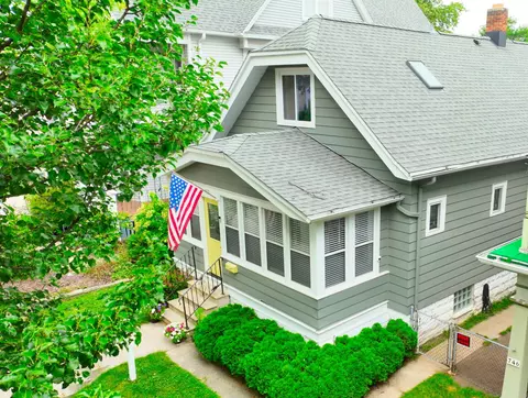 742 E Homer, Milwaukee, WI 53207