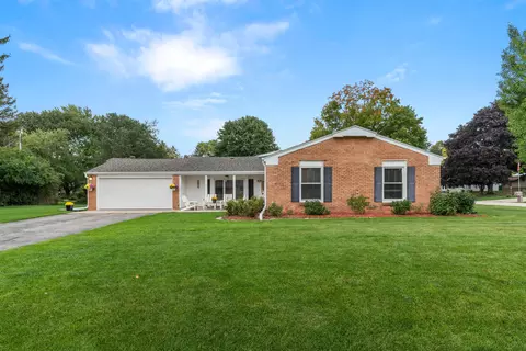 2415 W Rochelle, Glendale, WI 53209