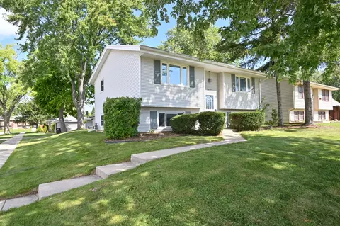 1612 Forest Hl, South Milwaukee, WI 53172