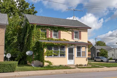 602 E Division, Watertown, WI 53098