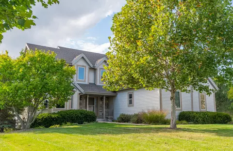 w127n6353 Sumac, Menomonee Falls, WI 53051