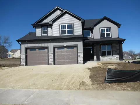 1700 Arbor Vis, West Bend, WI 53095