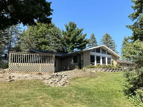 811 E Brandybrook, Wales, WI 53183