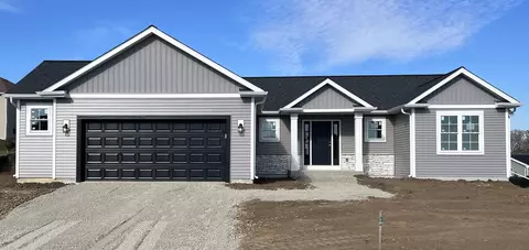 1396 Hillendale, Watertown, WI 53098