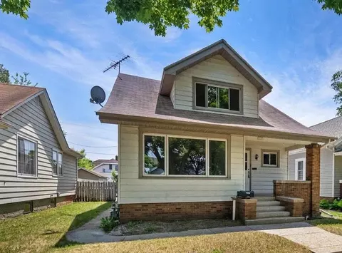 1127 Dillingham, Sheboygan, WI 53081