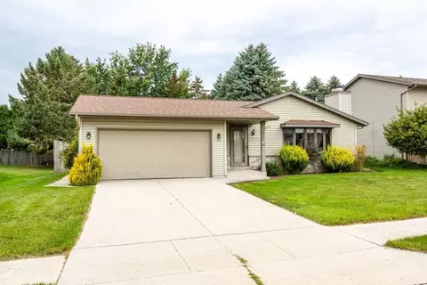 3822 S 10th, Sheboygan, WI 53081