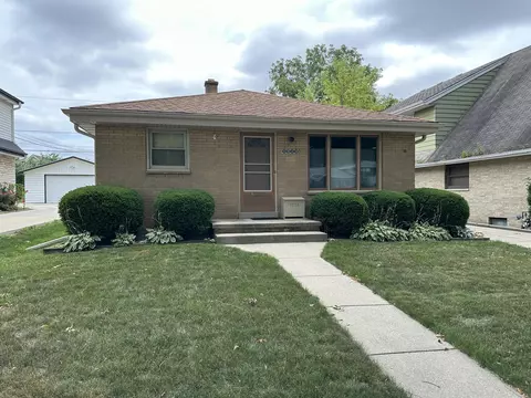1324 S 87th, West Allis, WI 53214