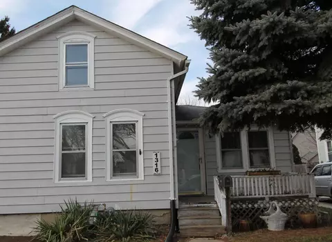 1316 Erie, Racine, WI 53402