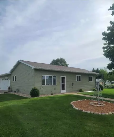 1612 Linda, Sparta, WI 54656