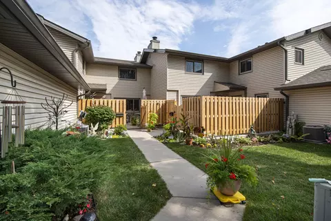 n76w14696 North Pt, Menomonee Falls, WI 53051