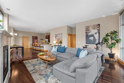1111 N Marshall #503, Milwaukee, WI 53202