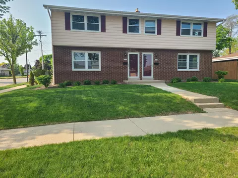 8001 W Tripoli #8003, Milwaukee, WI 53220