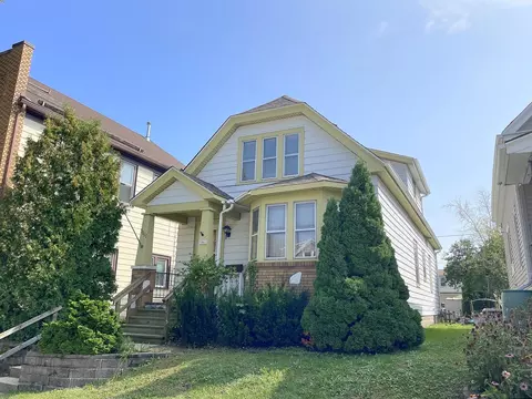 3861 E Barnard, Cudahy, WI 53110