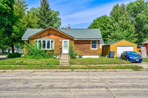 807 N La, La Crosse, WI 54603