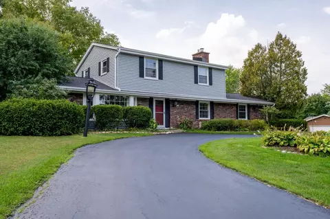 17435 Redvere, Brookfield, WI 53045