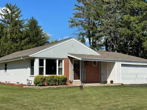 2110 W Rawson, Oak Creek, WI 53154
