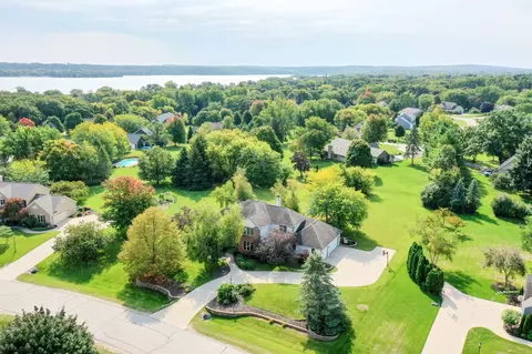 n38w32919 Lake Country, Nashotah, WI 53058