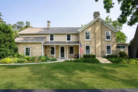 2805 N Barker, Brookfield, WI 53045