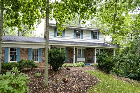 6810 S Redwood, Franklin, WI 53132