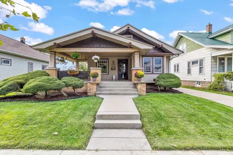 2237 S 71st, West Allis, WI 53219