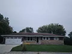1109 Longfellow, Howards Grove, WI 53083