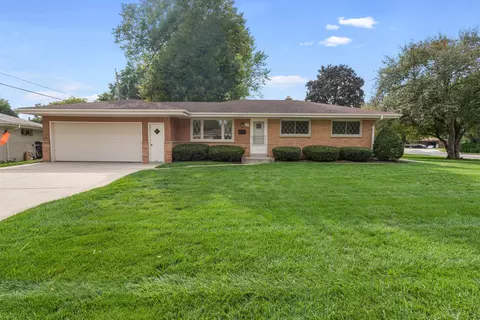 w181n8735 Shepherd, Menomonee Falls, WI 53051