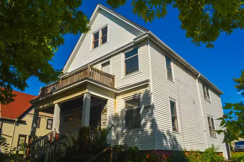 2414 W Brown #2414A, Milwaukee, WI 53205