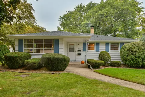 4024 Harding, Kenosha, WI 53142