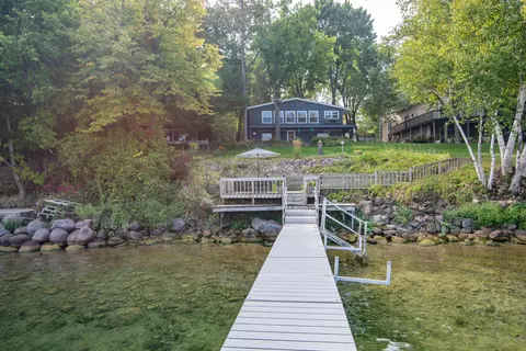 w2622 Oakwood Beach Road, Green Lake, WI 53946