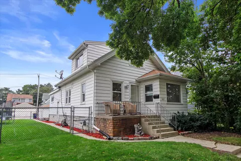 2219 S 57th, West Allis, WI 53219