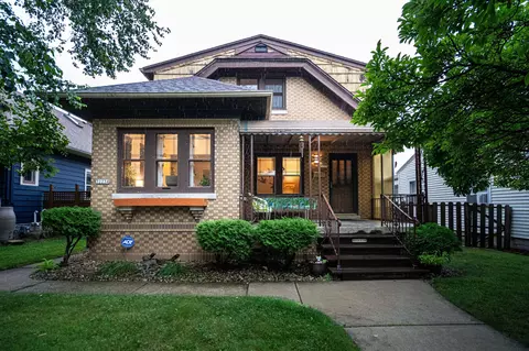 3223 S Adams #3223A, Milwaukee, WI 53207