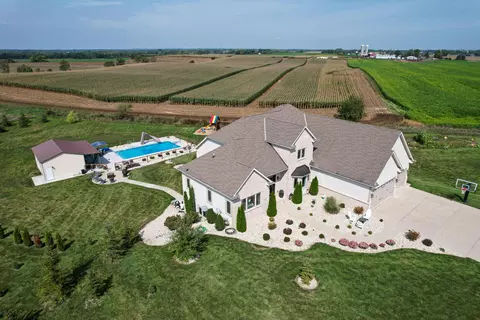 15858 Spring, Yorkville, WI 53182