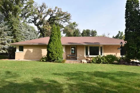 414 Oakhurst, Union Grove, WI 53182