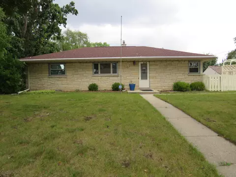 4700 N 90th, Milwaukee, WI 53225