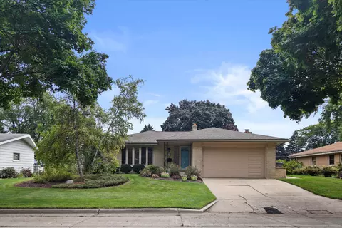 2231 W Mallory, Milwaukee, WI 53221