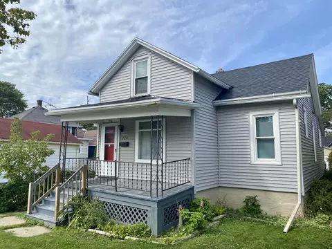724 Broadway, Sheboygan, WI 53081
