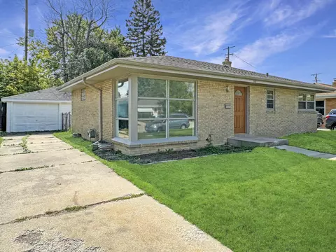 1211 Shorecrest, Racine, WI 53402