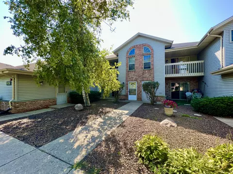 3651 E Barbara #2, Oak Creek, WI 53154