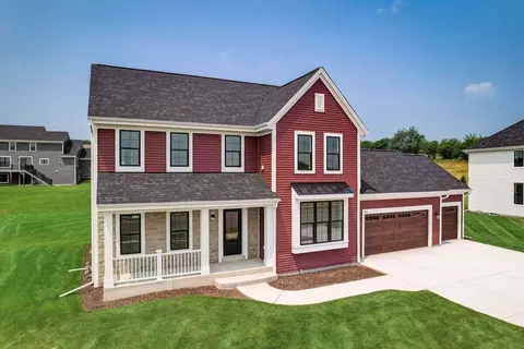719 Oldfield, Mukwonago, WI 53149
