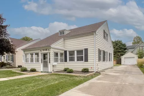 5106 N Diversey, Whitefish Bay, WI 53217
