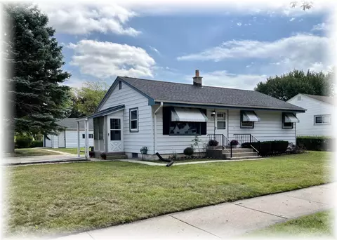 5810 S Marilyn, Milwaukee, WI 53221